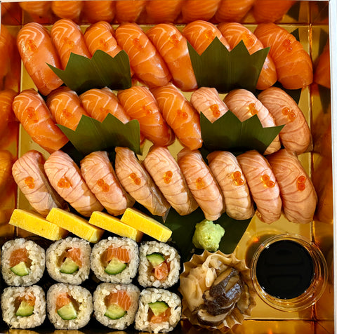 Ezo Salmon Sushi Box (L)